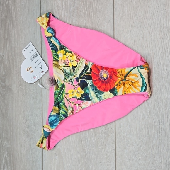 NWT PQ Women OSS Reversible Knot bottom Swim sz S - Picture 1 of 9